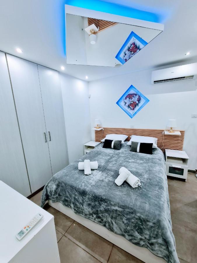 Hidden Lights Deluxe Apartment Айя-Напа Экстерьер фото