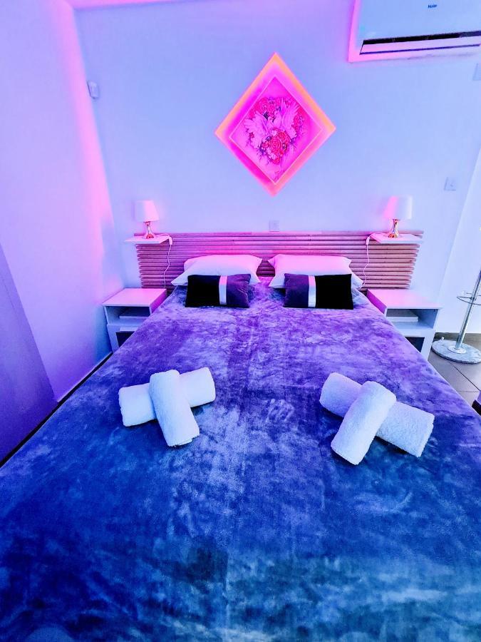 Hidden Lights Deluxe Apartment Айя-Напа Экстерьер фото